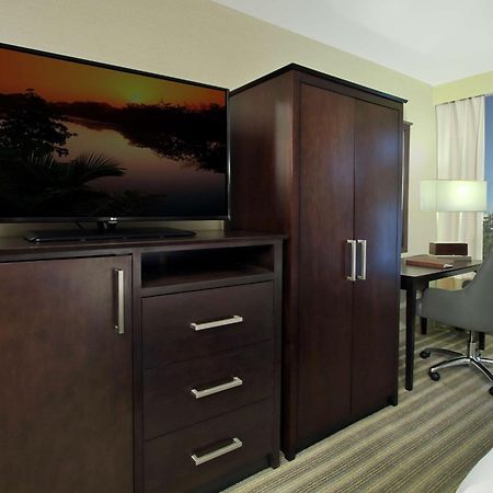 Doubletree By Hilton Newark Exterior foto