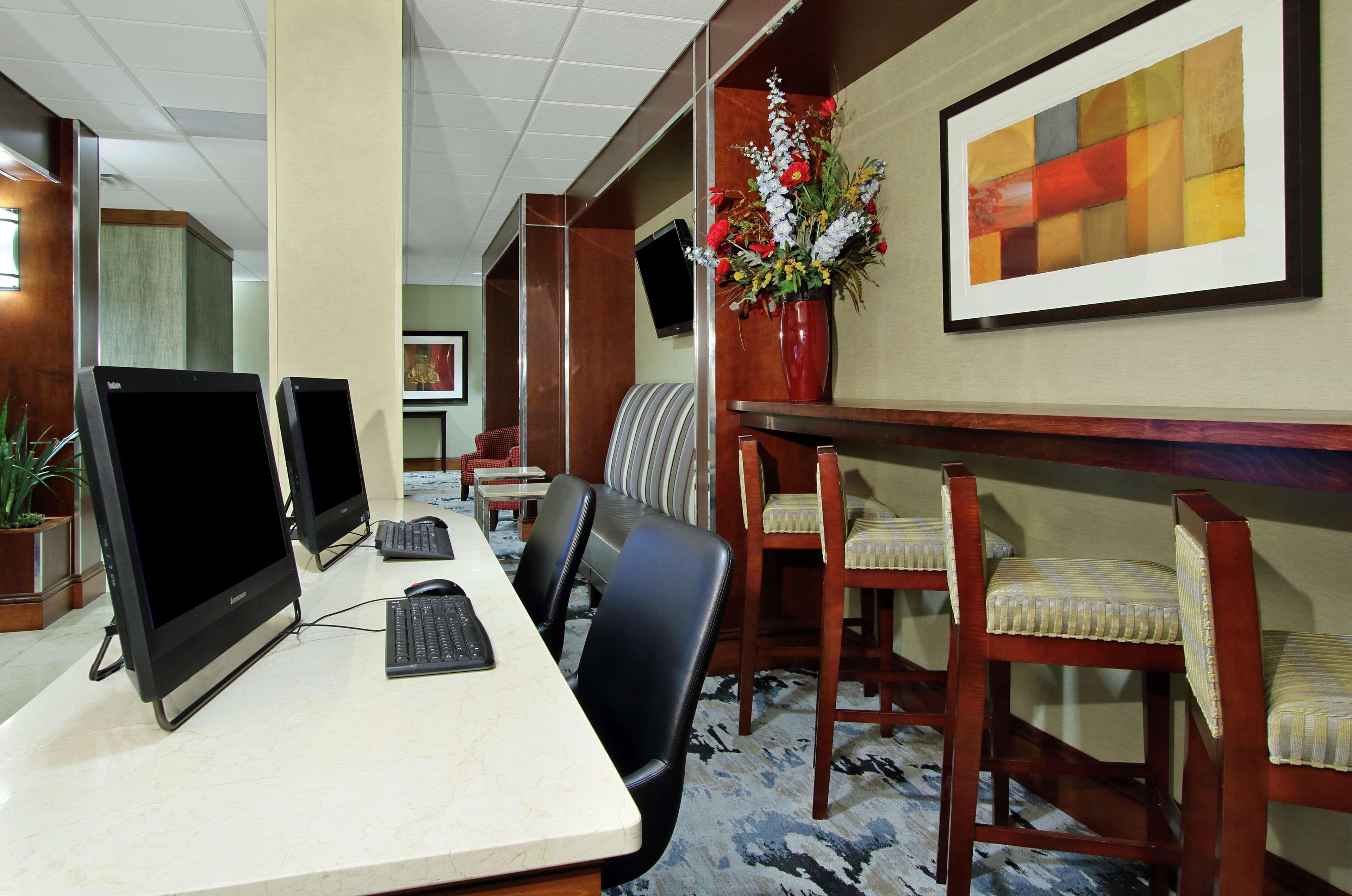 Doubletree By Hilton Newark Exterior foto